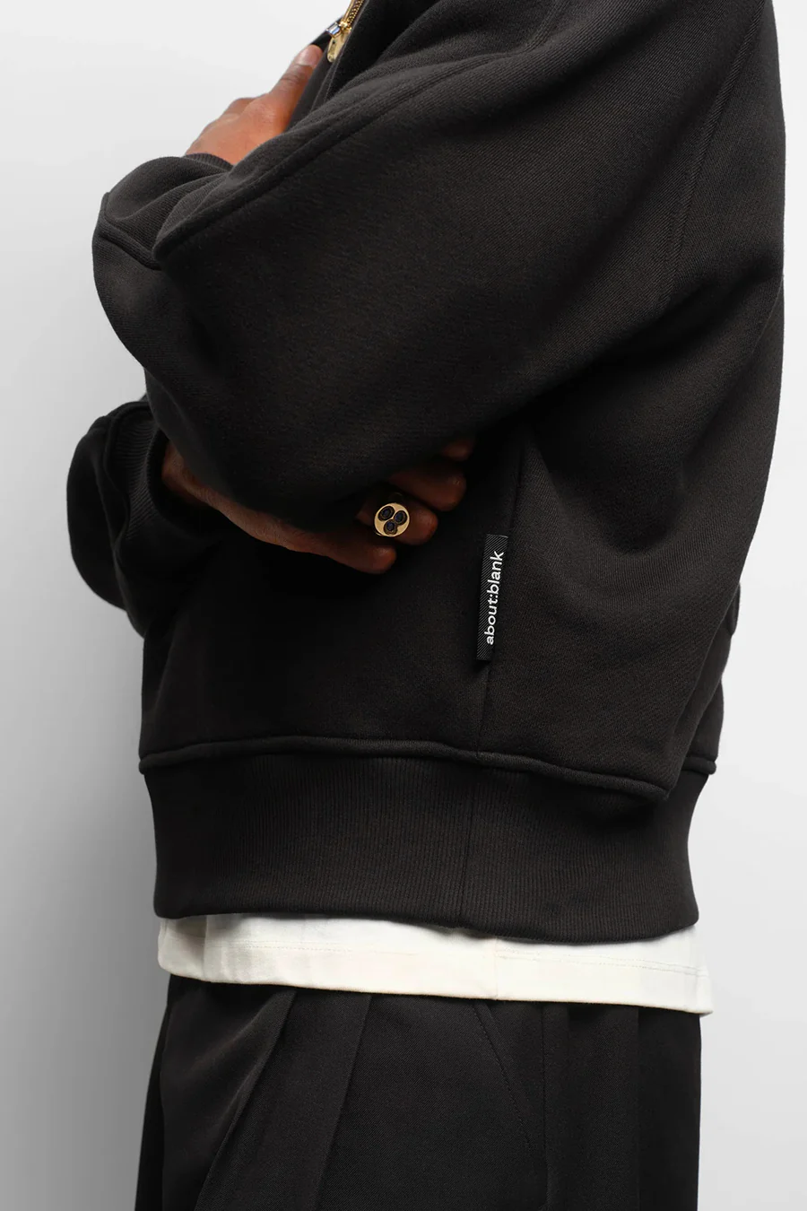 SWEAT-SHIRT INSIGNIA NOIR - Image 4