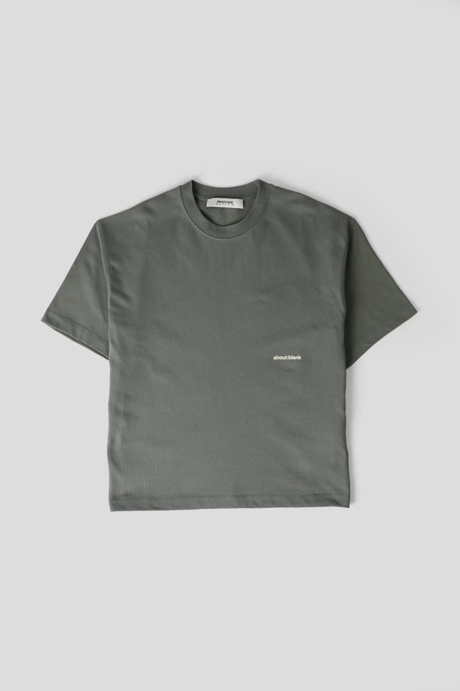 T-SHIRT BOX SAGE ET ÉCRU