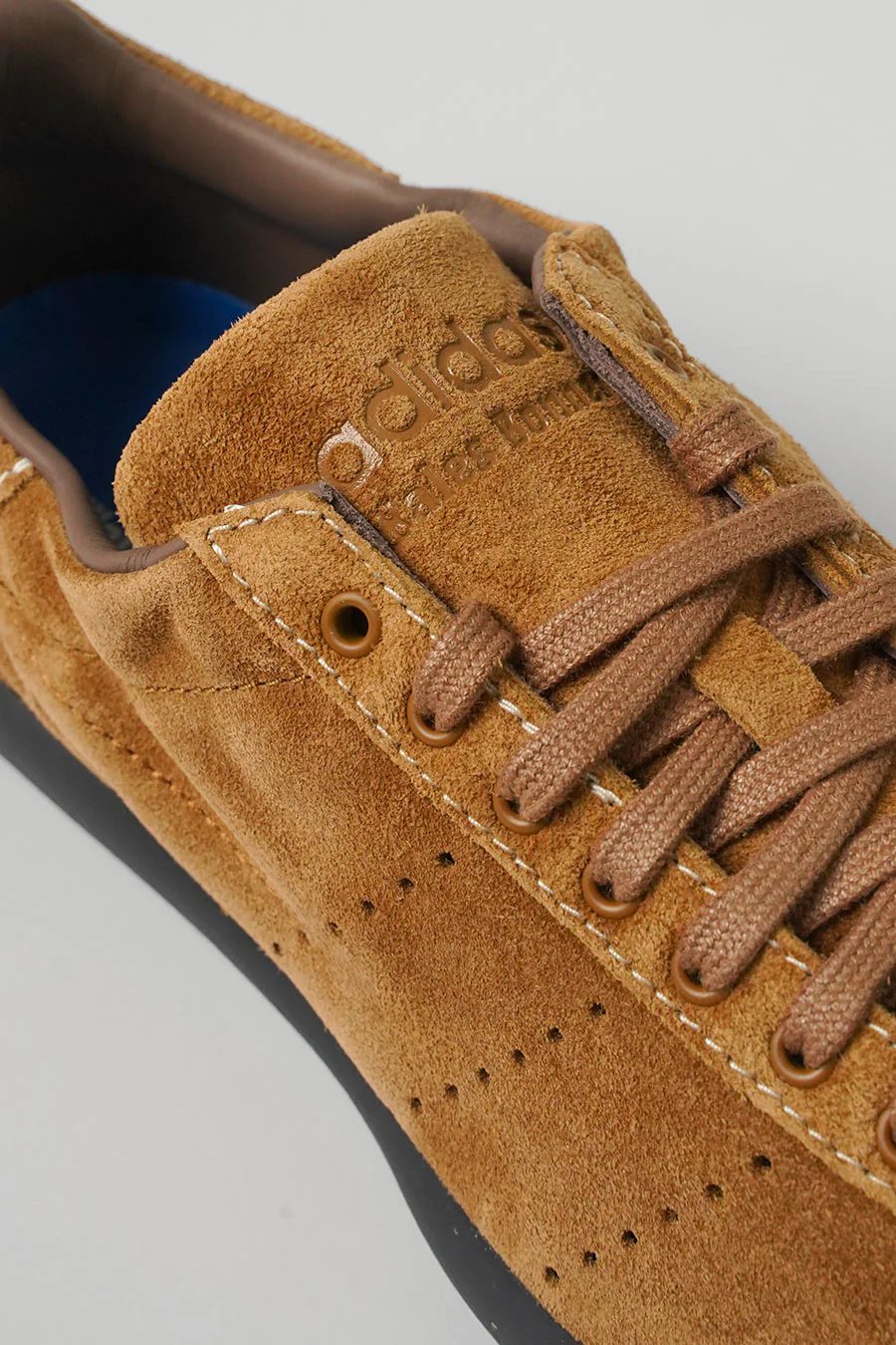 SNEAKERS WALES BONNER KARINTHA SUEDE LO BROWN ET BLACK - Image 2