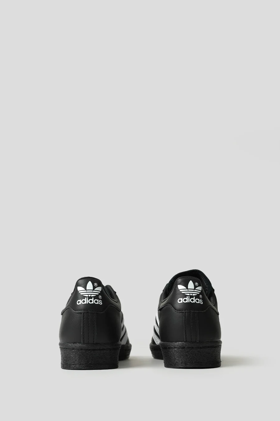 SNEAKERS SUPERSTAR 82 CORE BLACK ET CLOUD WHITE - Image 5