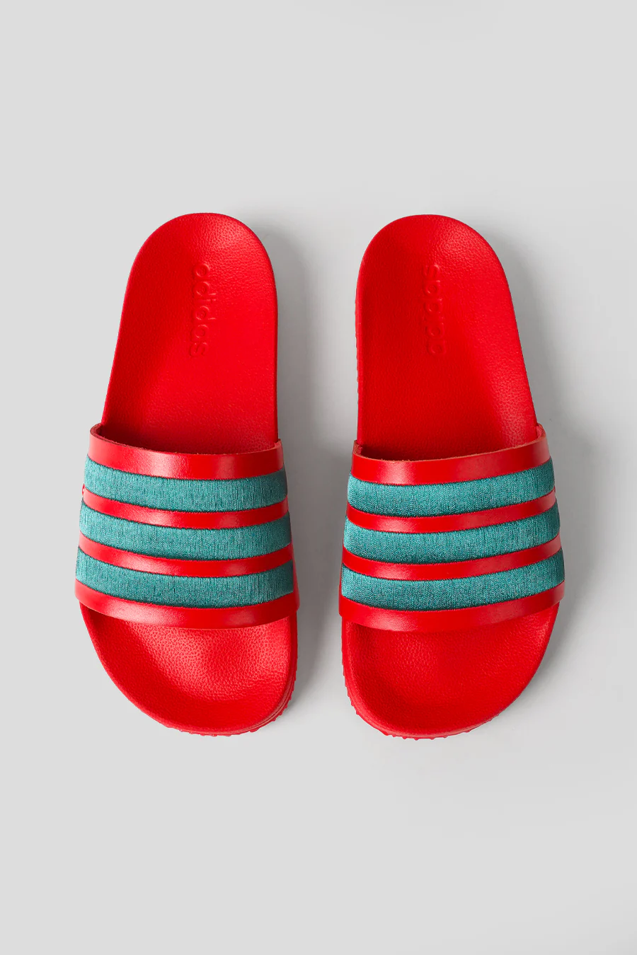 CLAQUETTES ADILETTE X ARTE ROUGES - Image 4