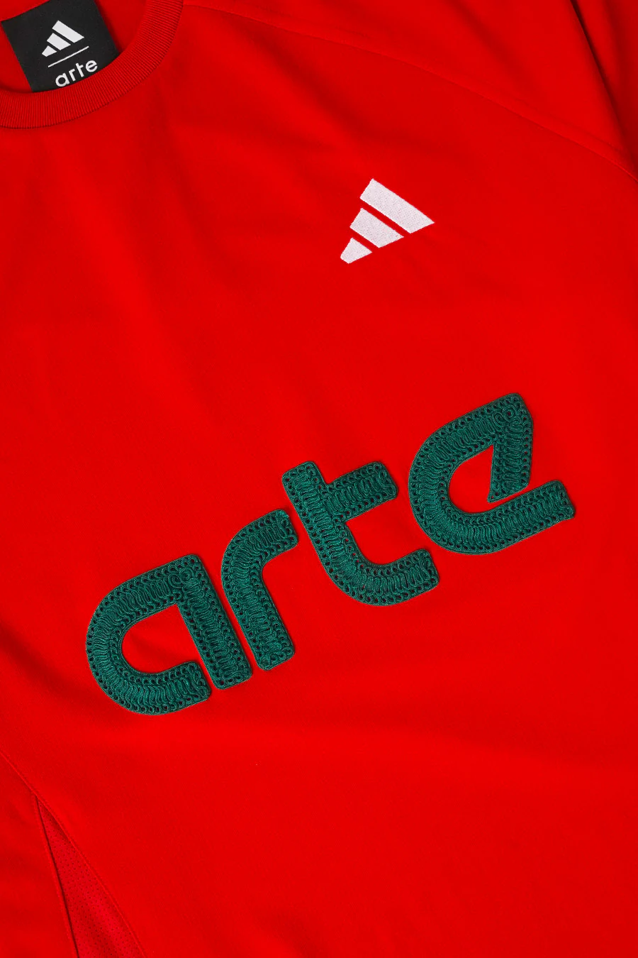 T-SHIRT JERSEY X ARTE ROUGE ET VERT - Image 2