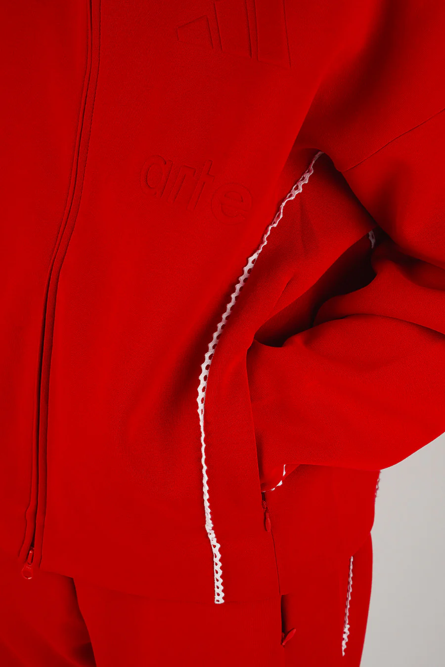 VESTE ZIPPÉE ZNE FZ X ARTE ROUGE ET BLANCHE - Image 4