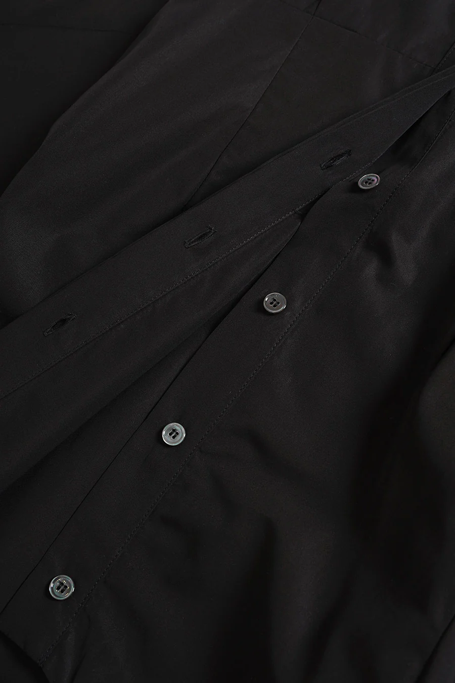 ROBE MIDI AVEC PATTE CACHÉE NOIRE - Image 2
