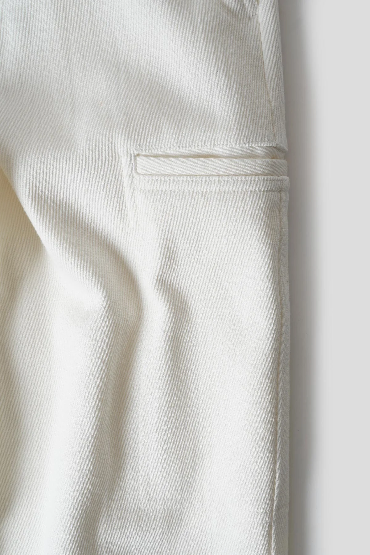 PANTALON CARGO BLANC - Image 2