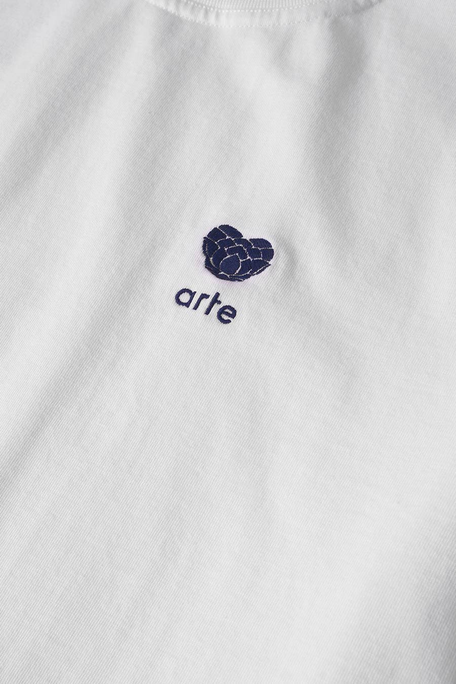 HEART LOGO T-SHIRT BLANC - Image 2
