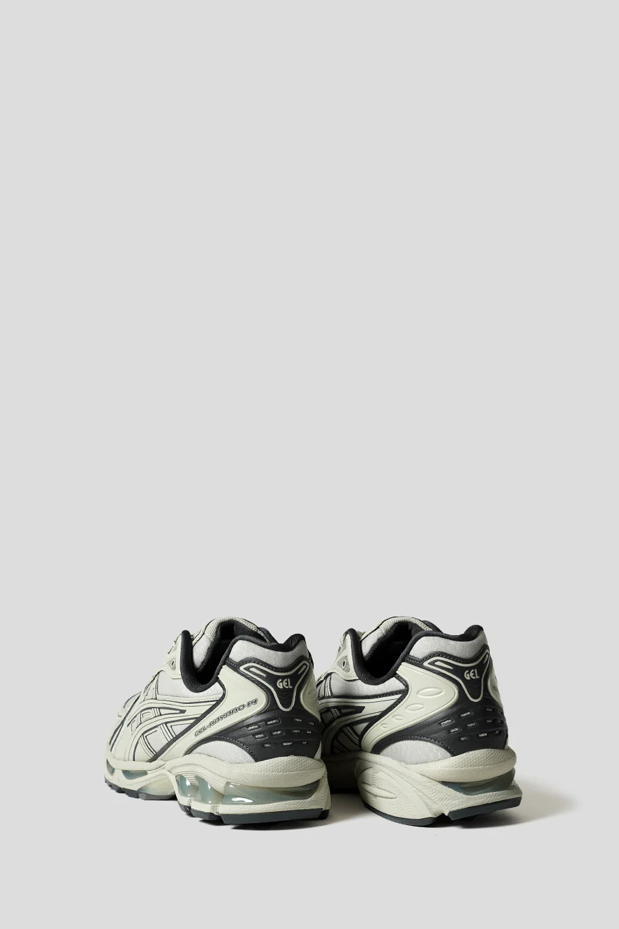 SNEAKERS KAYANO 14 WHITE SAGE ET GRAPHITE GREY - Image 4