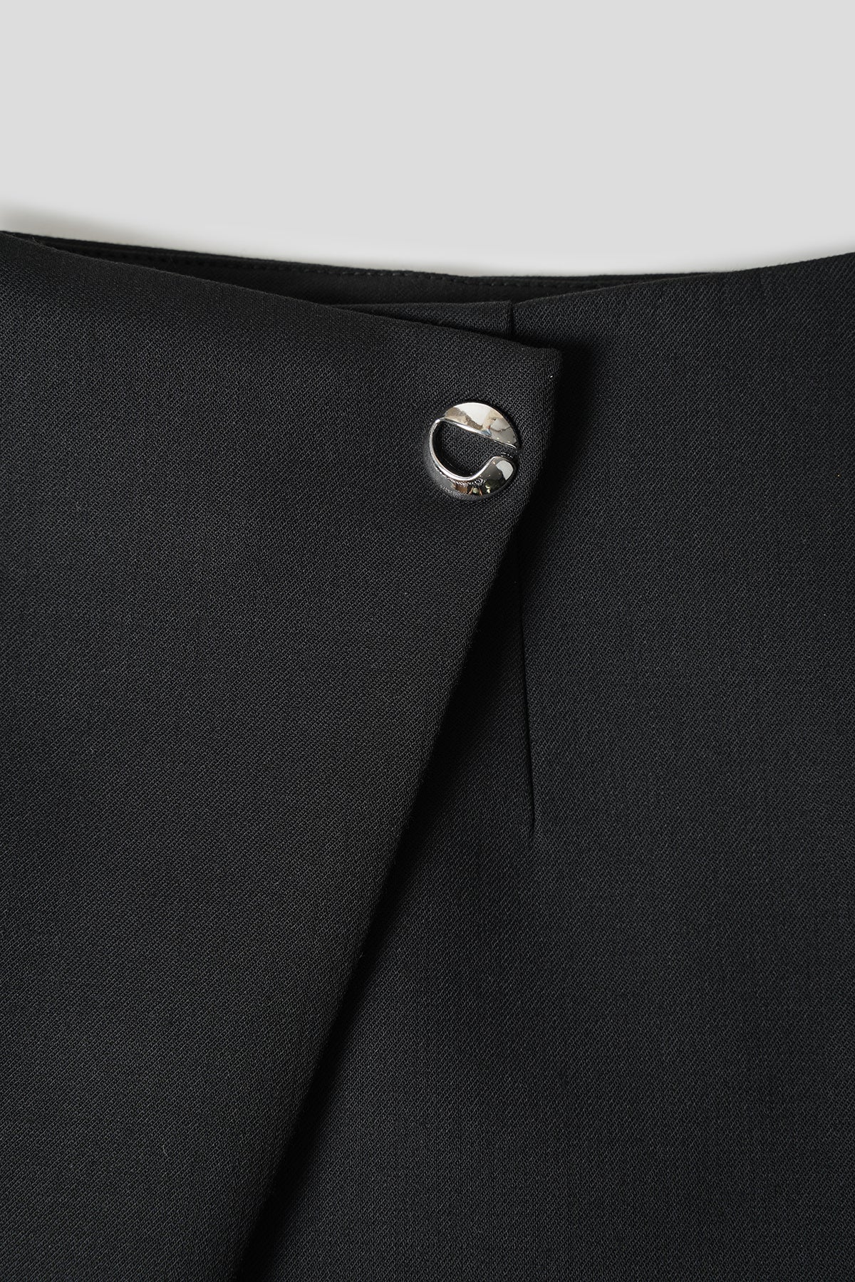 MINI JUPE TAILLEUR NOIRE - Image 2