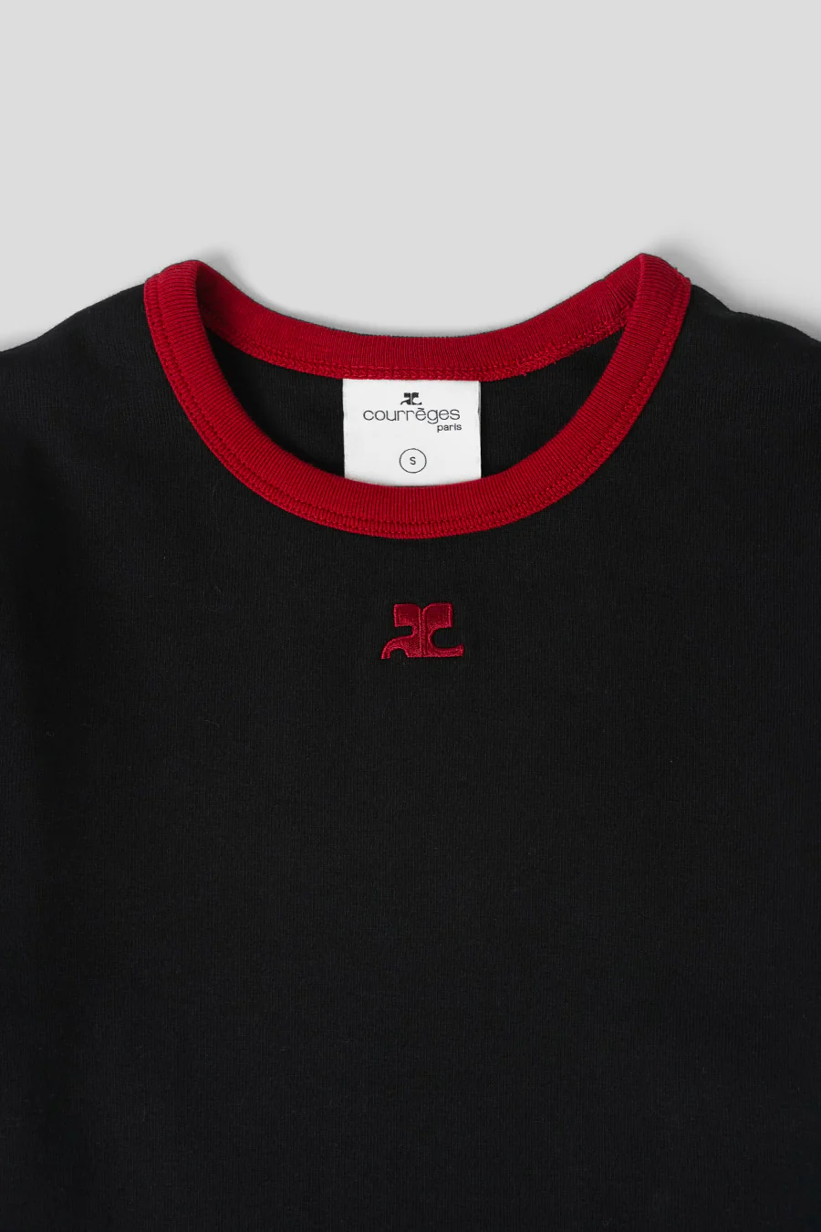 T-SHIRT SIGNATURE CONTRAST NOIR ET RUBY - Image 2