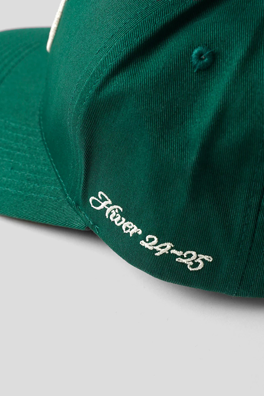 CASQUETTE CURSIVE D FULL FIT VERT FORET - Image 4