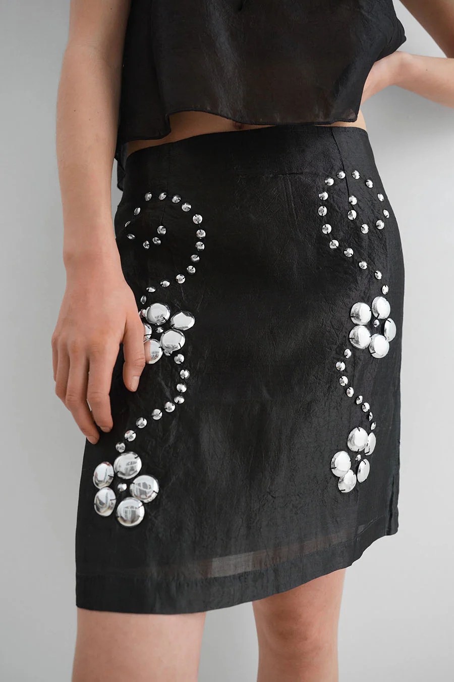 MINI JUPE CLAUDE STUDS NOIRE - Image 2