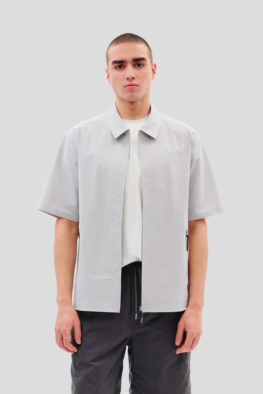 CHEMISE TECHNICAL SHORT SLEEVE GRIS CLAIR - Image 2