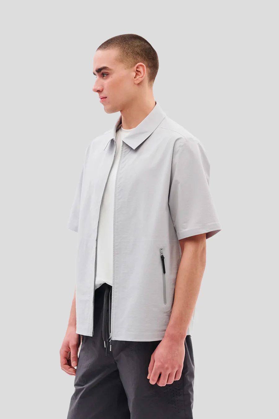 CHEMISE TECHNICAL SHORT SLEEVE GRIS CLAIR - Image 4