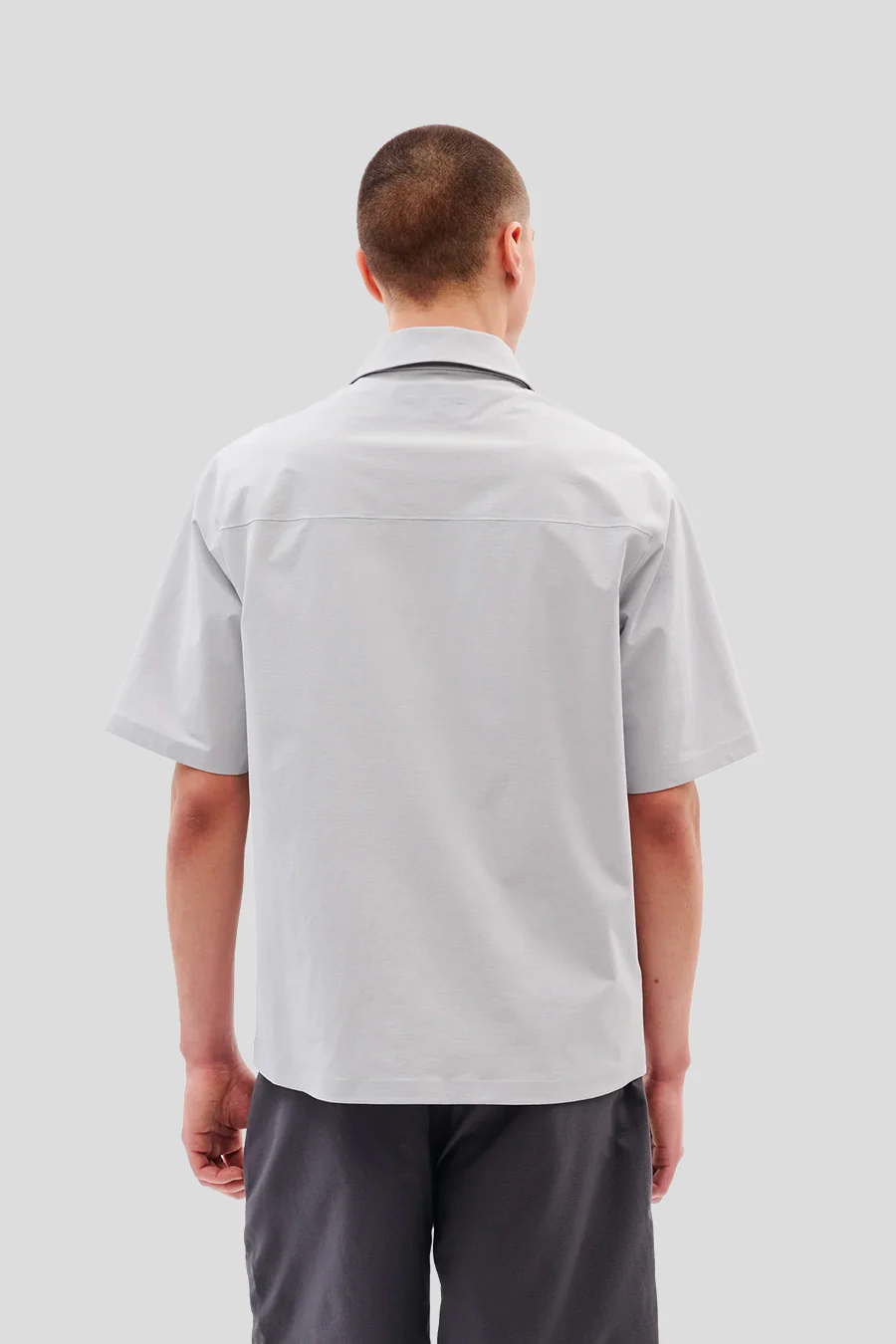 CHEMISE TECHNICAL SHORT SLEEVE GRIS CLAIR - Image 6