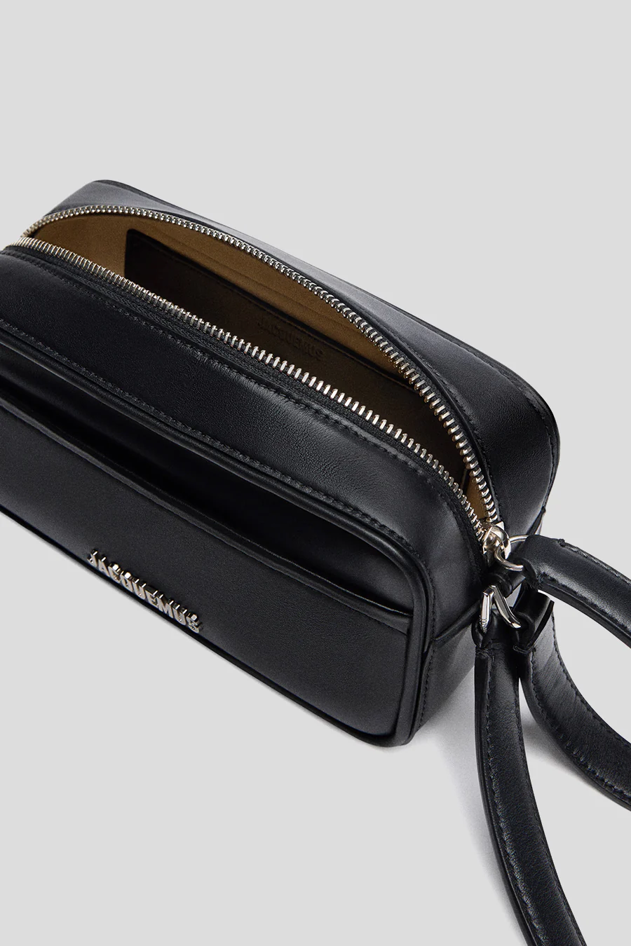 SAC LE BANETO EN CUIR NOIR - Image 4