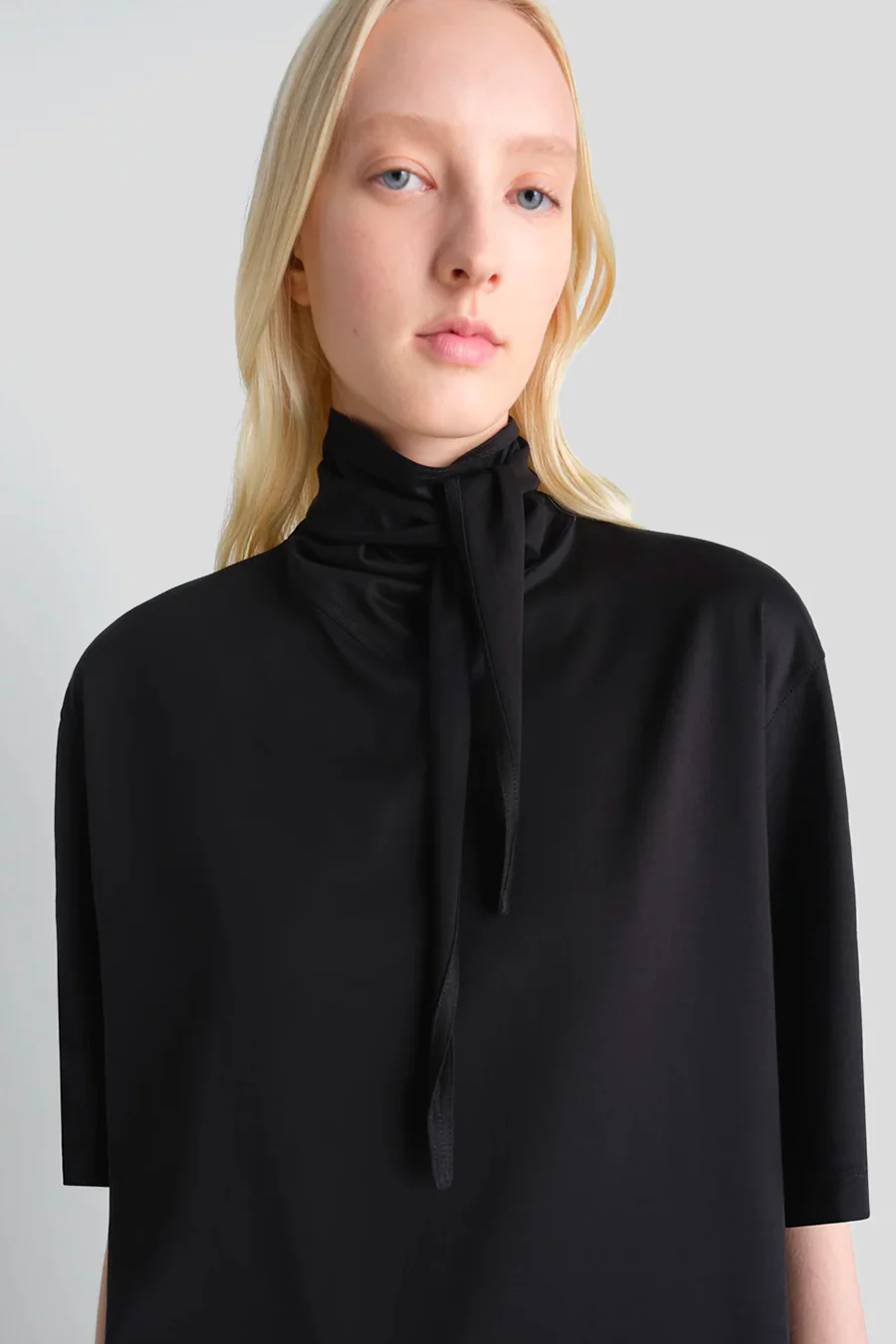 T-SHIRT FOULARD NOIR - Image 3