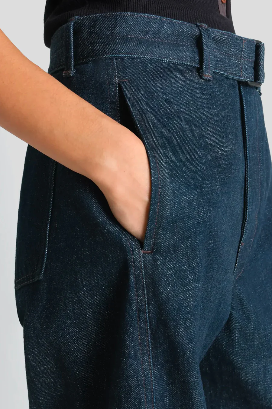PANTALON TWISTED BELTED DENIM INDIGO - Image 3