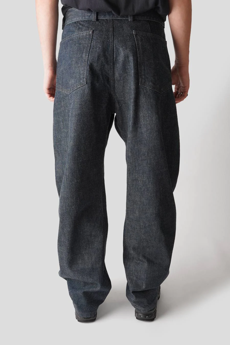 PANTALON TWISTED CEINTURÉ INDIGO - Image 4