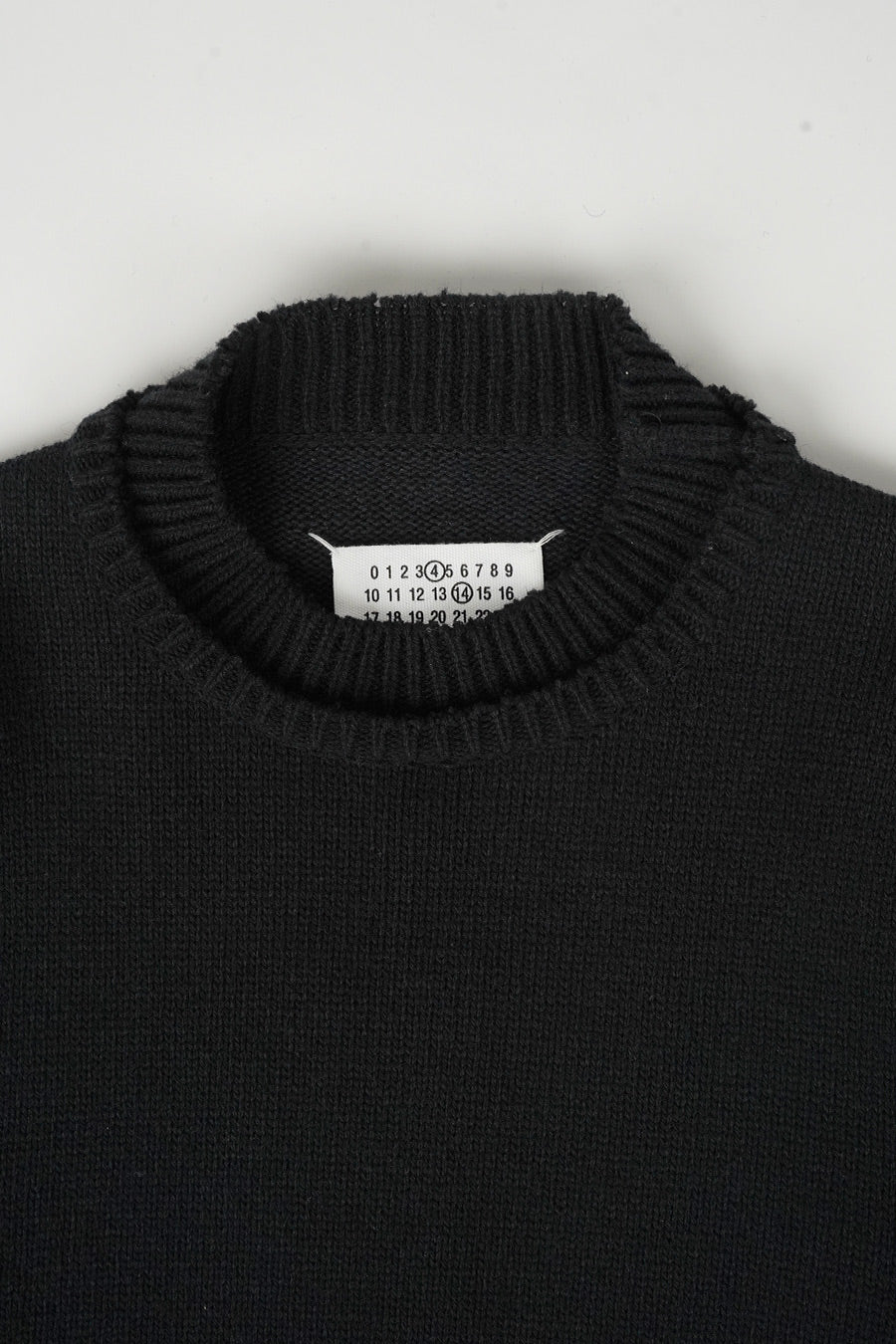 PULL Ă COUDIĂRES NOIR - Image 2