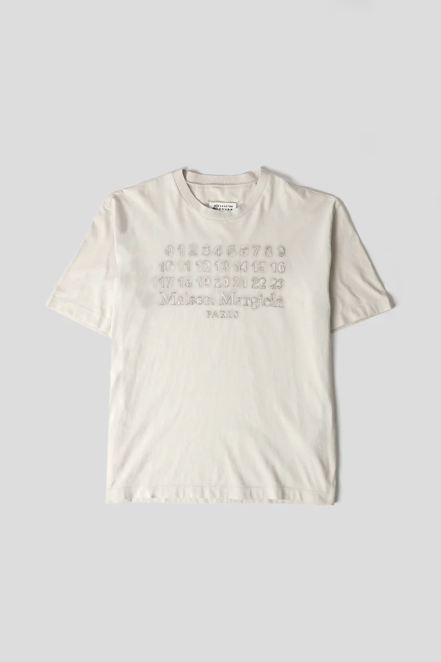 T-SHIRT À LOGO BRODÉ ÉCRU