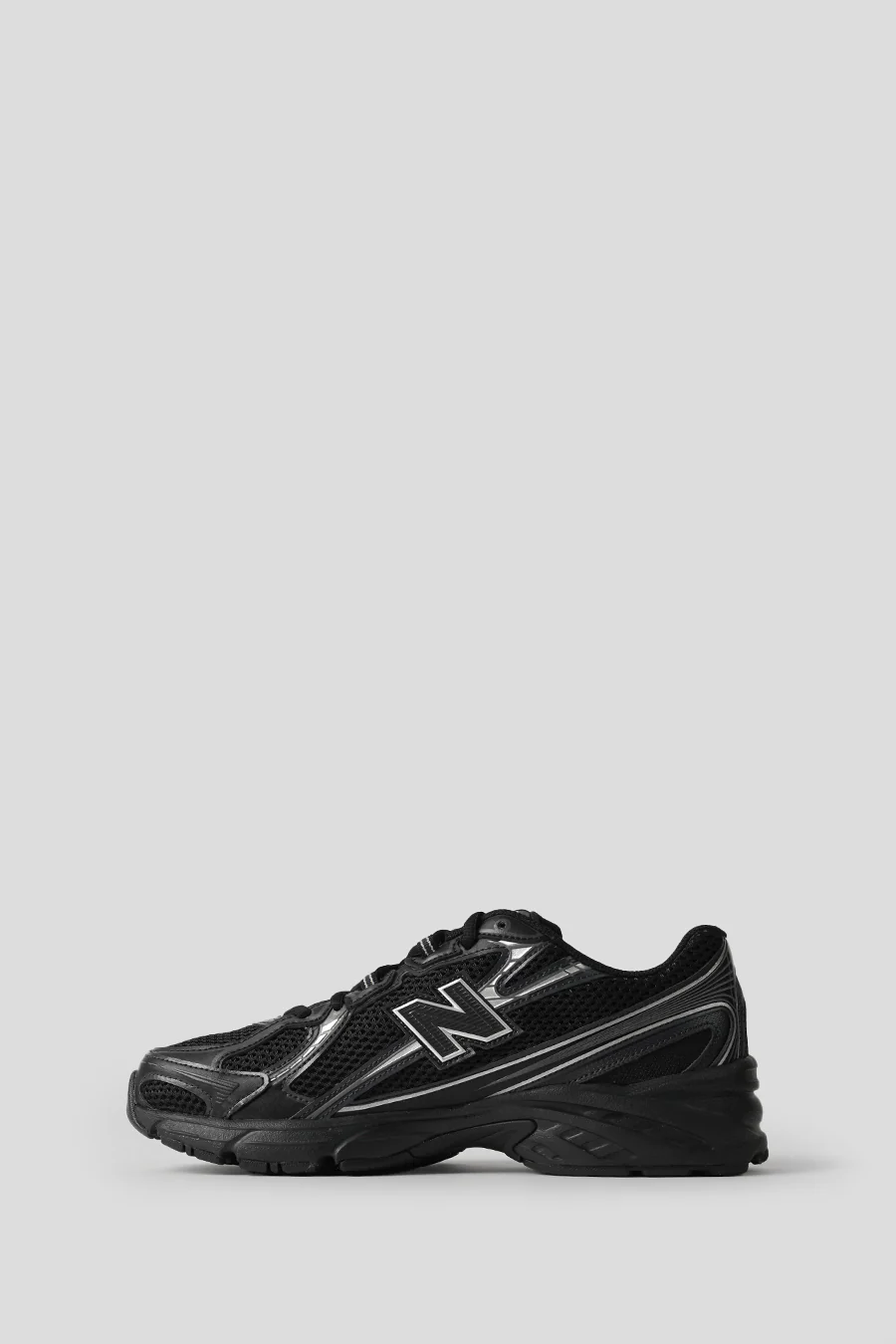 SNEAKERS U740V2 BLACK ET SILVER METALLIC - Image 3
