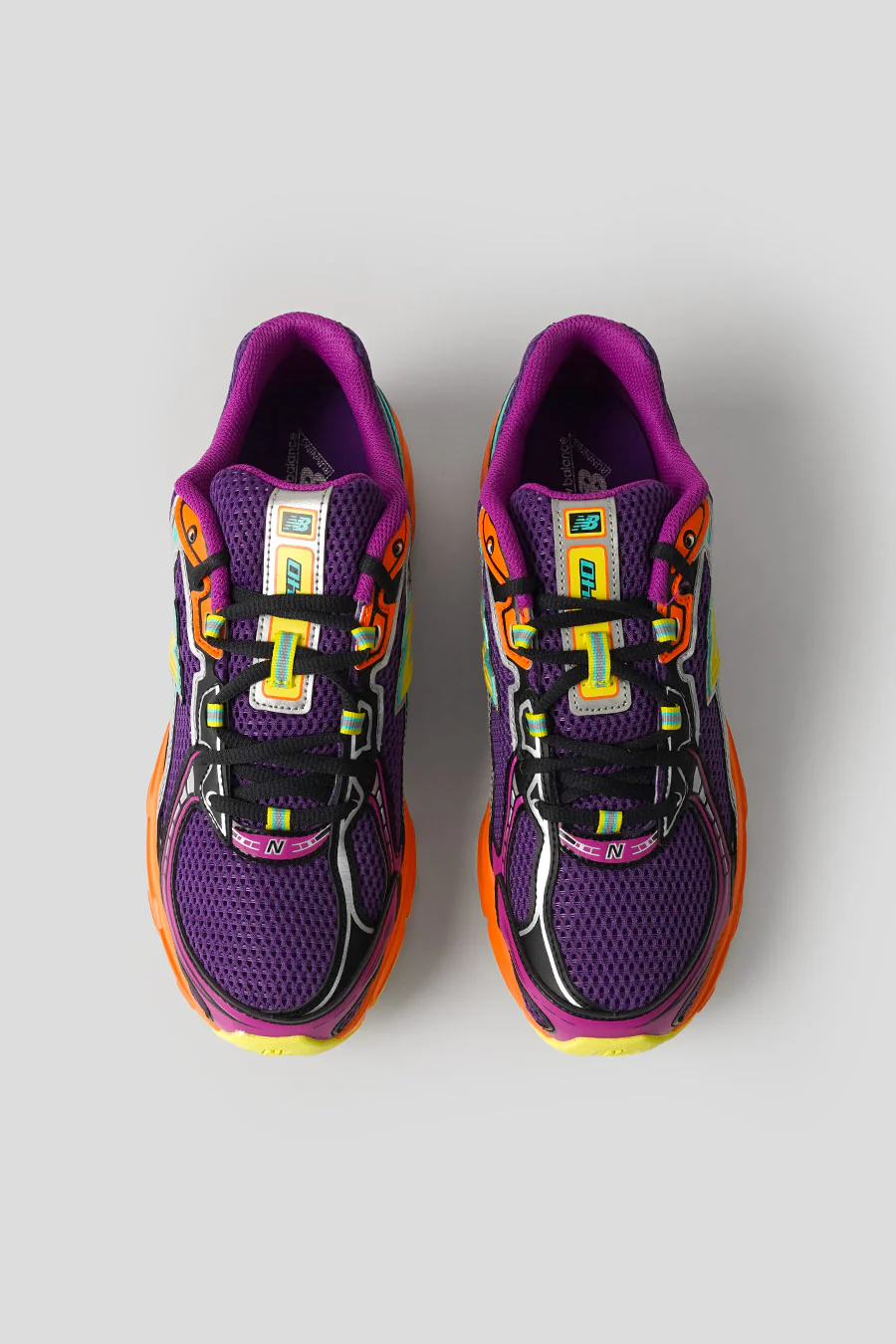 SNEAKERS U740V2 CONCORD GRAPE ET PURPLE FUCHSIA - Image 5