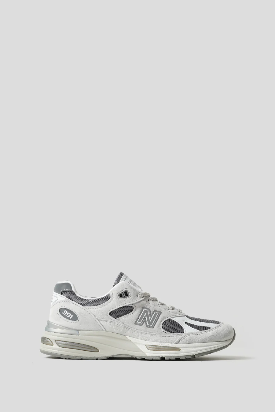 SNEAKERS MADE IN UK 991V2 GREY
