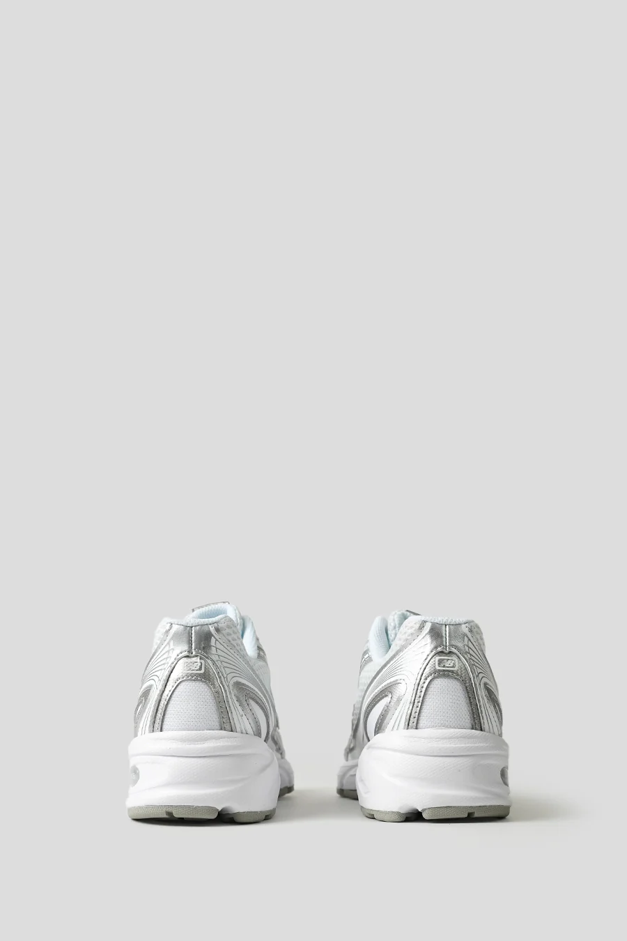 SNEAKERS 740 WHITE ET SILVER METALLIC - Image 5
