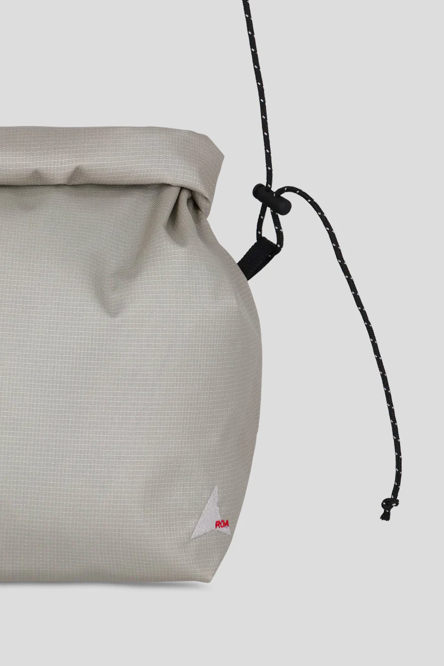 SAC À BANDOULIÈRE YUNA GRIS CLAIR - Image 4