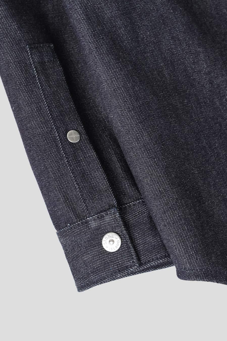 SUR-CHEMISE EN JEAN INDIGO - Image 6