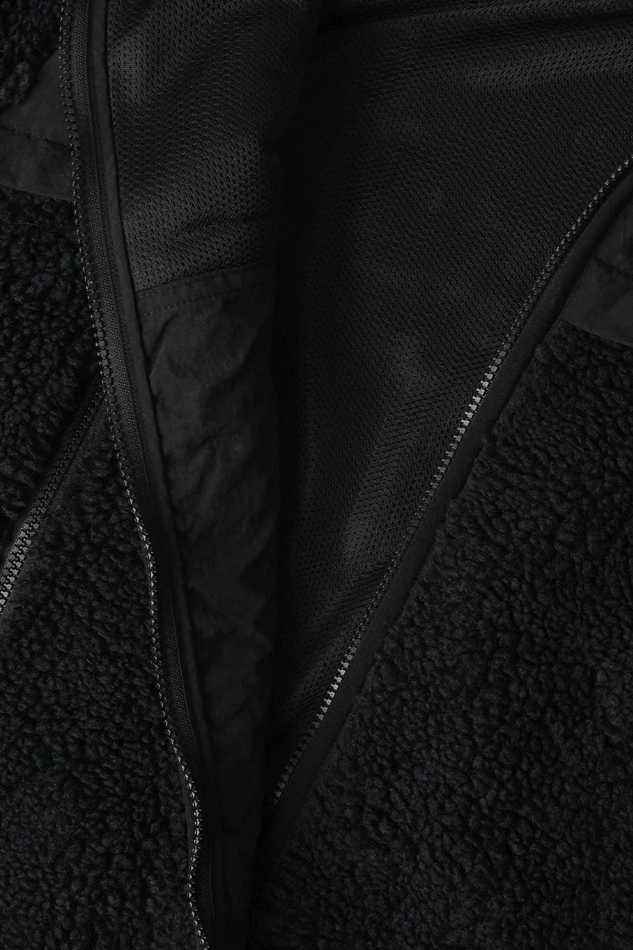 VESTE A CAPUCHE EN SHERPA NOIRE - Image 3