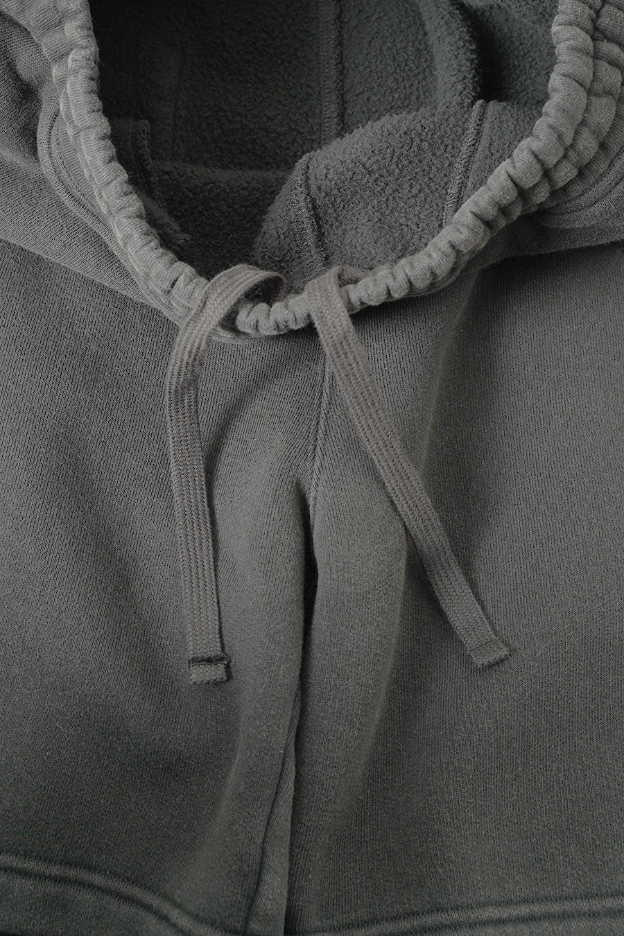 SHORT POLAIRE INTERNATIONAL NOIR DÉLAVÉ - Image 2