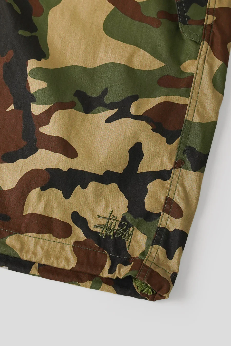 SHORT SURPLUS WOODLAND CAMO - Image 2