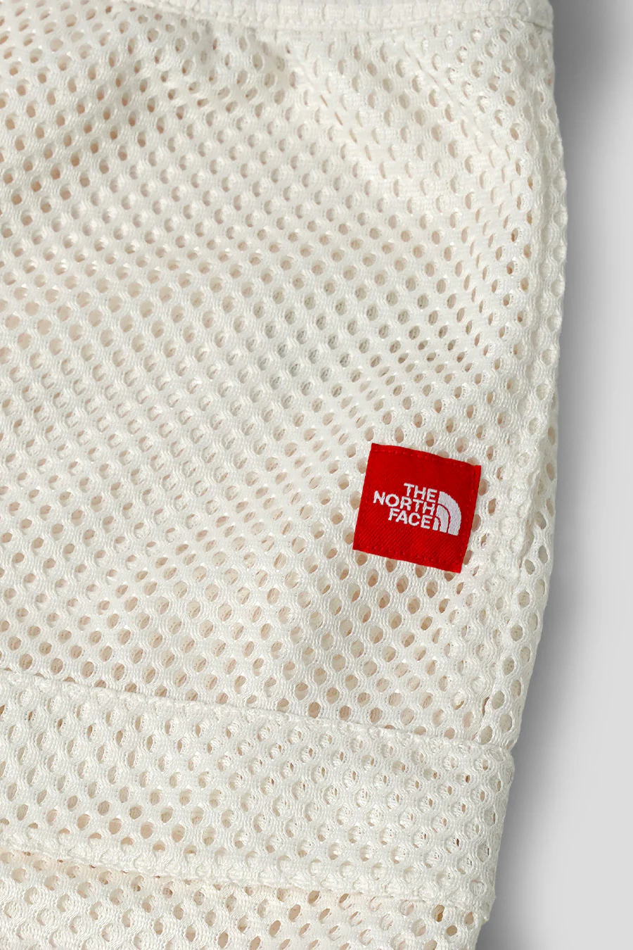 SHORT RED BOX MESH UTILITY BLANC - Image 2